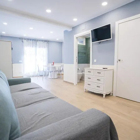 Casa Marlene Luxury Seafront Apartment *