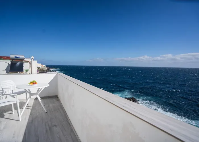 Casa Marlene Luxury Seafront * 기마르